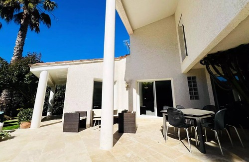 La Grande-Motte Villa | Cozy Villa - Houses & Villas for 8 People