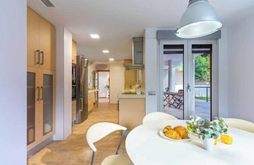 Alicante Villa | Cozy Villa in Alicante with pool & BBQ