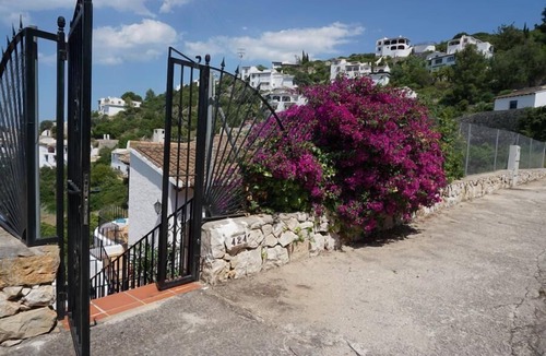 Monte Pego Ski Chalet | Cozy Villa LOS DELFINES with beautiful views, in Monte Pego