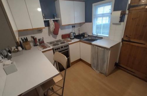 Marston Moretaine House | Cozy Village Cottage