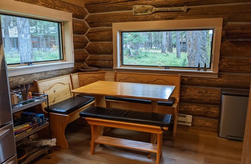 Seeley Lake Cabin | Cozy Vintage Cabin on Placid Lake, Montana - Waterfront, Sleeps 6 Adults - Wi-Fi
