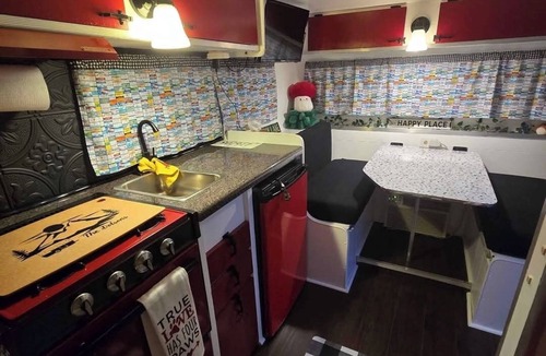 Sweetwater House | Cozy Vintage Camper with relaxing deck!