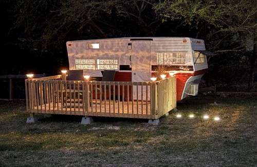 Sweetwater House | Cozy Vintage Camper with relaxing deck!