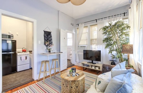 Midtown Apartment | Cozy Vintage Stay | Central Spot | near Beale St