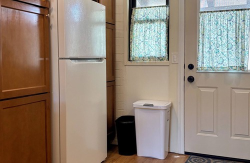 Green Valley Villa | Cozy Vintage Two Bedroom Villa In Green Valley