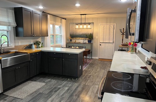 Cedar Mountain House | Cozy Virginia Getaway! 1 dog welcome, and 1 month minimum stay required