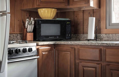 Kabletown Ski Chalet | Cozy w/Fire Pit, Grill, Screened Porch & WiFi