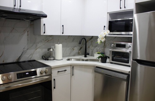 Sage Hill House | Cozy Walkout Basement suite