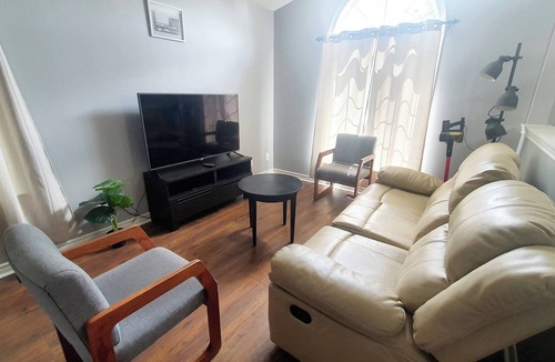 Kingston House | Cozy & Warm 3 Bedroom House