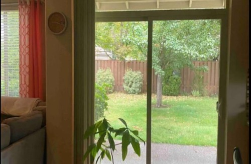 Beaverton House | Cozy, warm and clean house