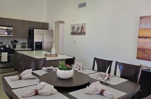 Horizon City House | Cozy, Warm & Spacious Home