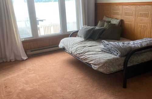 South Bruce Peninsula Cottage | Cozy Waterfront Cottage on desirable lake