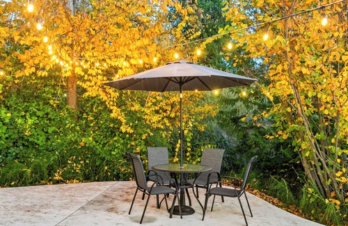 Tracyton Cottage | Cozy Waterfront Cottage w/AC & Sound Views. Easy Ferry to Seattle/World Cup