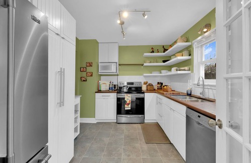 Leamington House | Cozy waterfront cottage