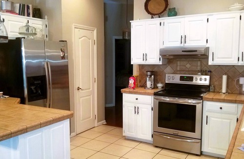 Valdosta House | COZY WATERFRONT COTTAGE WITH BEAUTIFUL VIEWS-PET-FRIENDLY