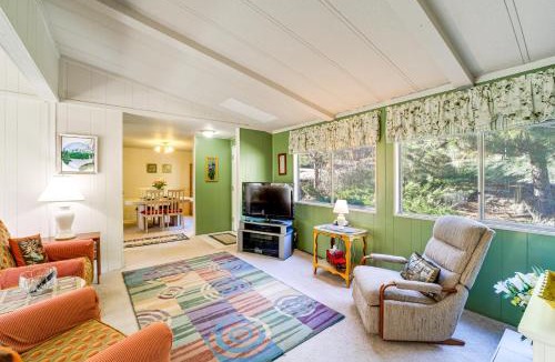 Peshastin House | Cozy Waterfront Home w/Mtn View Near Leavenworth