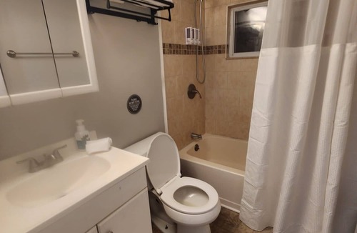 West Babylon House | Cozy West Babylon Hideaway