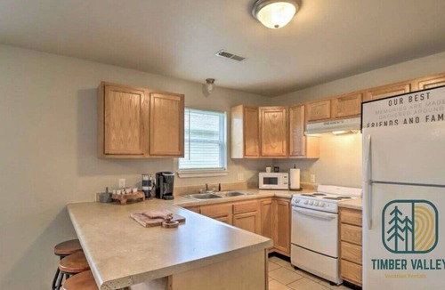 West Plains Apartment | Cozy West Plains Home Near Shopping & Dining!