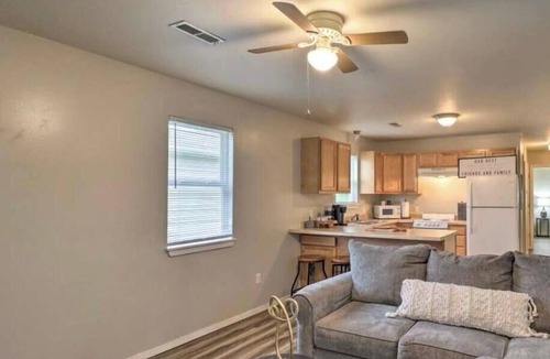 West Plains Apartment | Cozy West Plains Home Near Shopping & Dining!