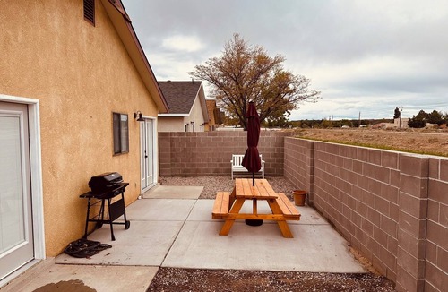 Taylor Ranch House | Cozy West-sider in Albuquerque, NM