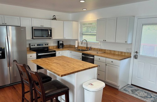 New Fairfield House | Cozy Westchester Retreat Extended Stay