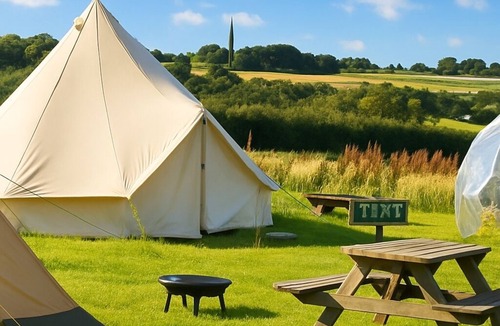 Dwyran Cabin | Cozy Wigwam with Heating & tv