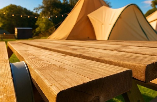 Dwyran Cabin | Cozy Wigwam with Heating & tv