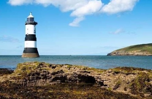 Dwyran Cabin | Cozy Wigwam with Heating & tv