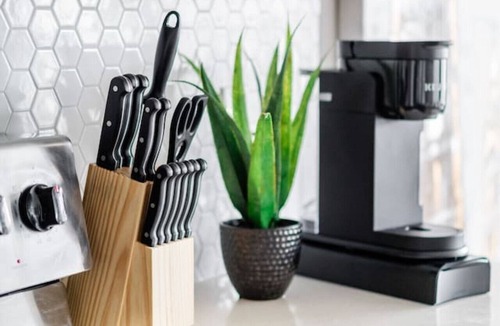 Winnipeg House | Cozy Winnipeg Getaway - Near The Forks & Hospital