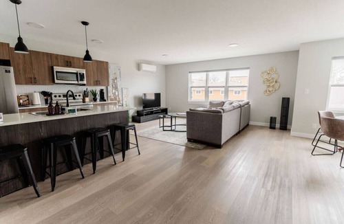 Winnipeg House | Cozy Winnipeg Getaway - Near The Forks & Hospital