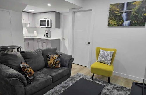 Winnipeg House | Cozy Winnipeg Retreat