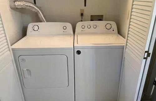 Livingston Manor House | Cozy Winter Chalet on 5 Acres - Fire Pit & Views