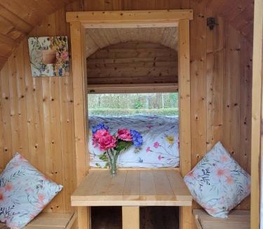 Abilly House | Cozy Wooden Chalet in Abilly, France