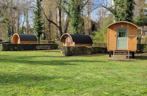 Abilly House | Cozy Wooden Chalet in Abilly, France