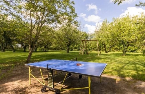 Mesquer Cottage | Cozy XVIIIth Century Farmhouse with Modern Amenities, Electric Car Charger, Near Guérande