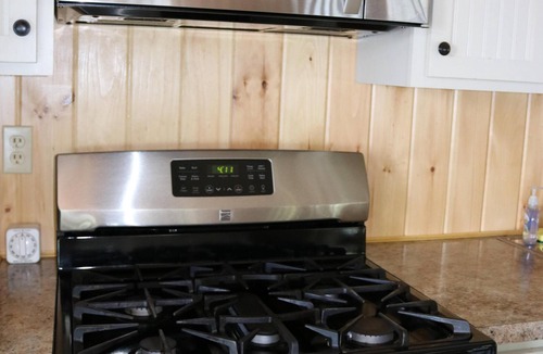 Hartford Cabin | Cozy Year-round Camp with Water Frontage