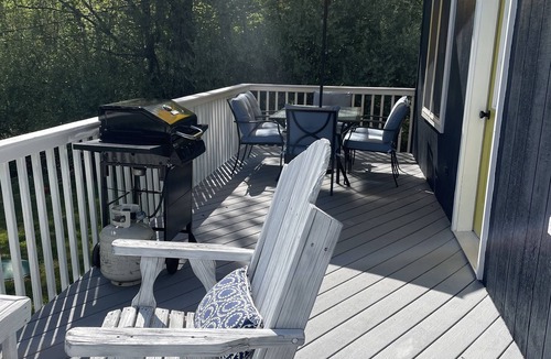 East Jewett House | Cozy year round retreat! Close to skiing, hiking and swimming.