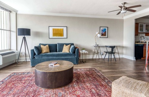 Old Louisville Apartment | CozySuites 800 Tower 2BR w/sky pool, gym! 26