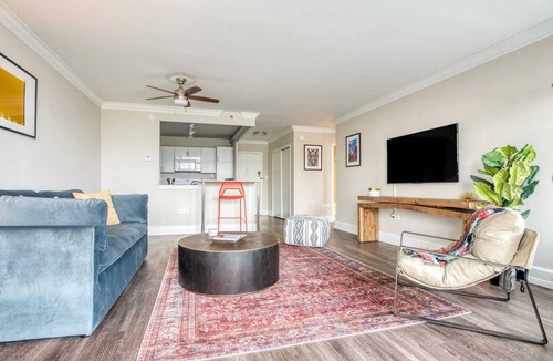 Old Louisville Apartment | CozySuites 800 Tower 1BR w/gym! 16