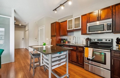 Mill District Apartment | CozySuites at Mill District