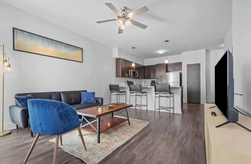 Indianapolis Apartment | CozySuites at Notch
