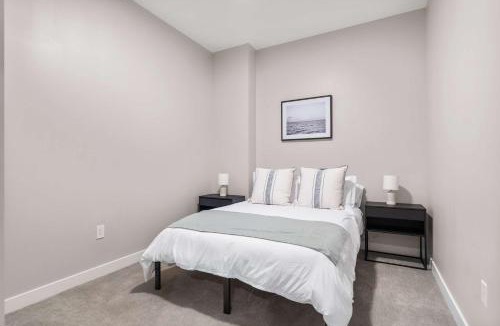 Downtown Cincinnati Apartment | CozySuites at Textile