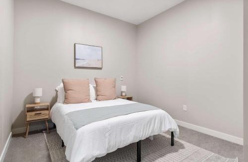 Downtown Cincinnati Apartment | CozySuites at Textile
