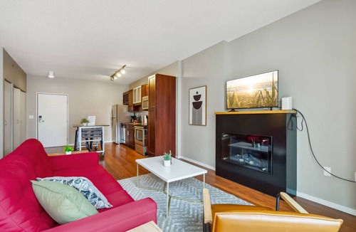 Mill District Apartment | CozySuites Mill District with gym # 10