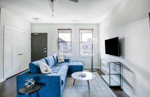 Music Row Apartment | CozySuites Music Row Chic 1BR in Nashville! 27