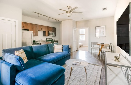 Hillsboro Village Apartment | CozySuites Music Row Classy 1BR in Nashville! 61