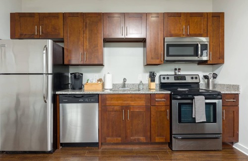 Hillsboro Village Apartment | CozySuites Music Row Bold 2BR in Nashville! 55