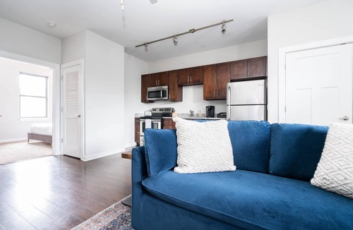 Hillsboro Village Apartment | CozySuites Music Row Elegant 1BR in Nashville! 15