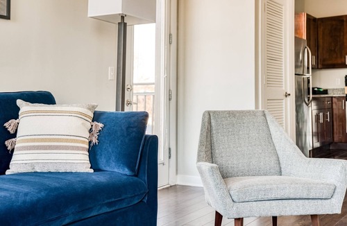 Music Row Apartment | CozySuites Music Row Spacious 2BR in Nashville! 16