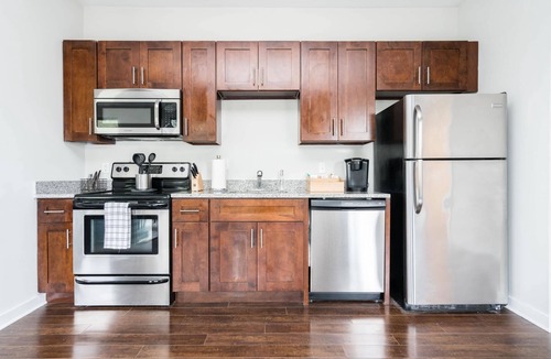 Music Row Apartment | CozySuites Music Row Stunning 2BR in Nashville 20